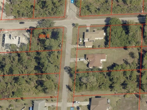 206 E 10 ST, Lehigh Acres FL 33972 — #A11814376