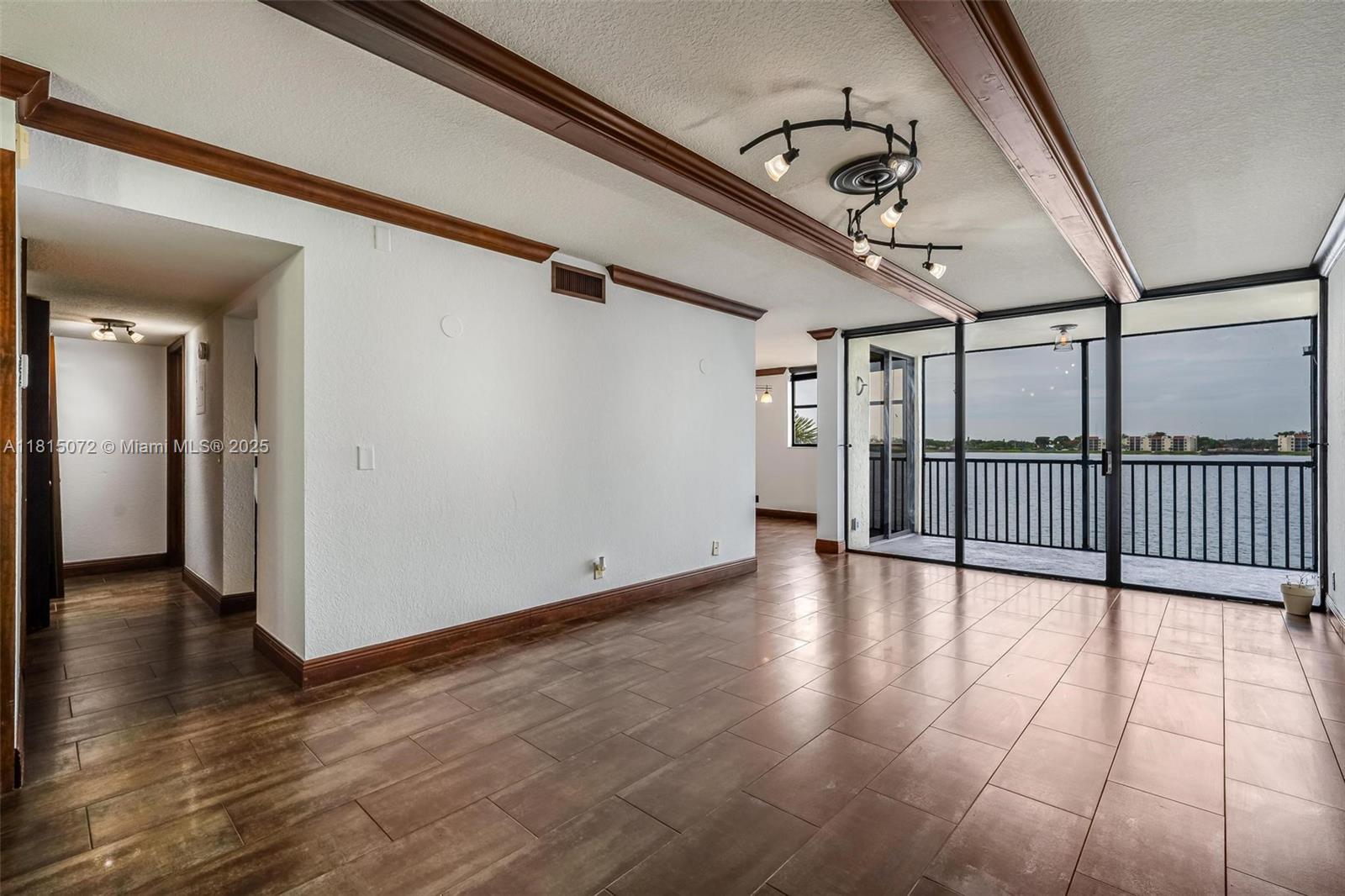 1ad5be0d-5696 106 Lake Emerald Dr # 210, Oakland Park FL 33309 — #A11815072