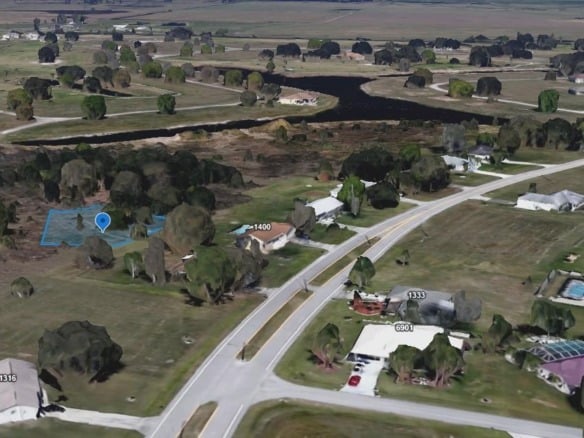 1001 Little CT, Sebring FL 33876 — #A11817422