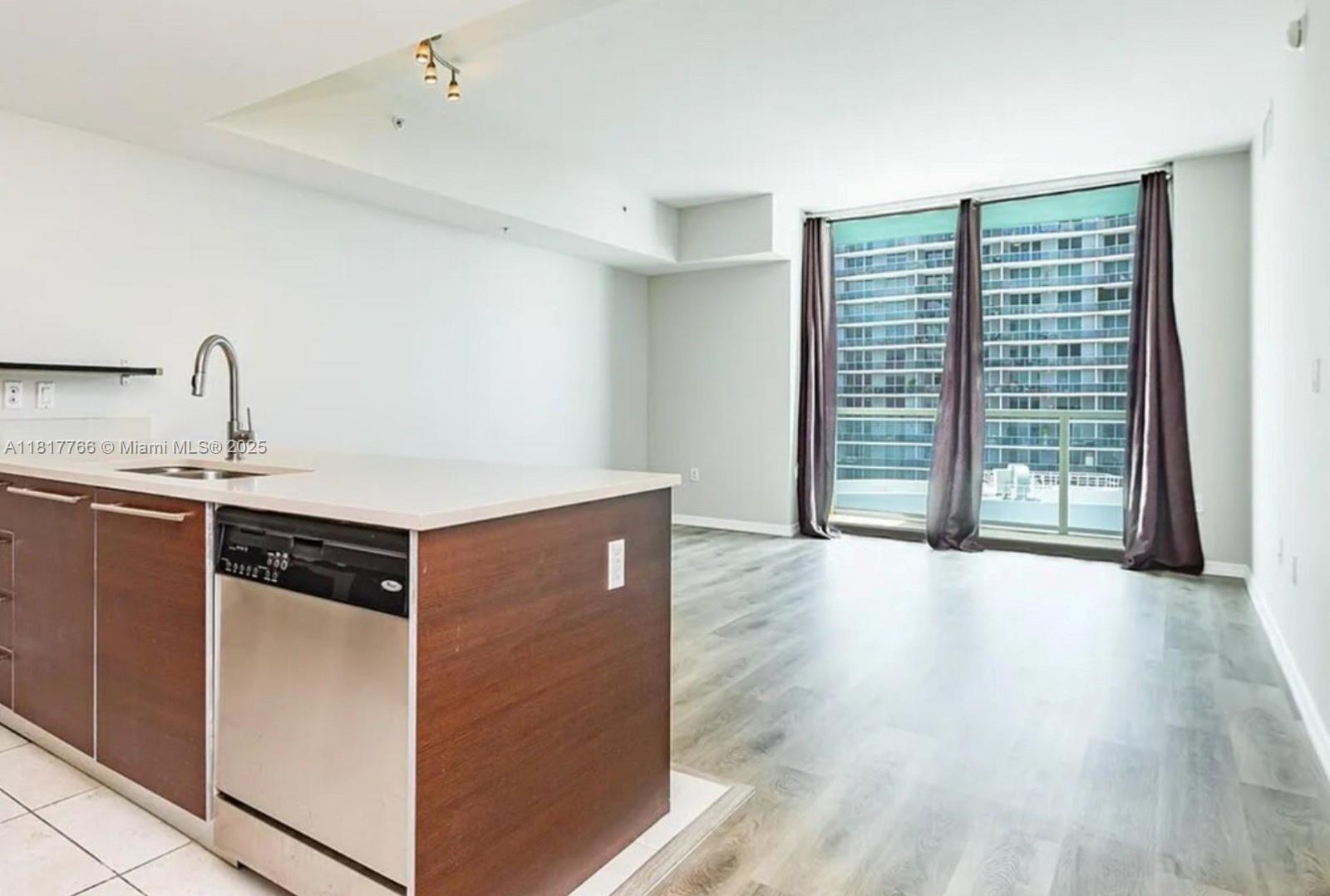 1ad5be0d-5752 1900 N Bayshore Dr # 3909, Miami FL 33132 — #A11817766