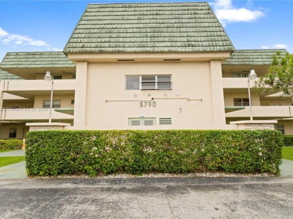 5790 Stirling # 212, Hollywood FL 33021 — #A11818686