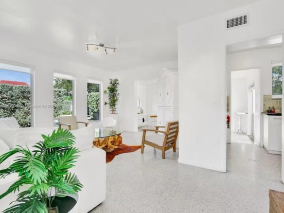 7537 W Treasure Dr, North Bay Village FL 33141 — #A11819088