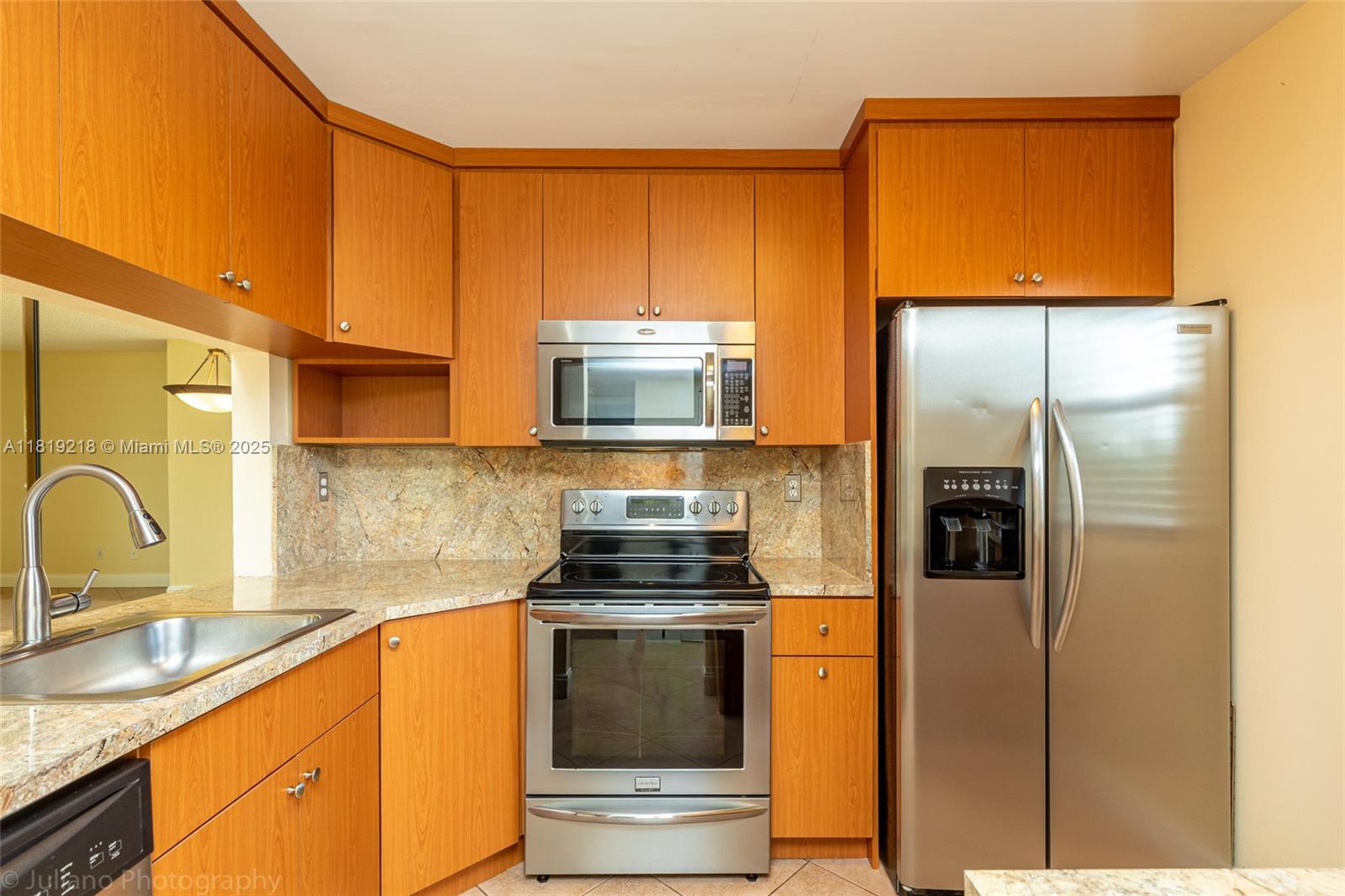 1ad5be0d-5789 10624 NW 10th St # 103, Pembroke Pines FL 33026 — #A11819218