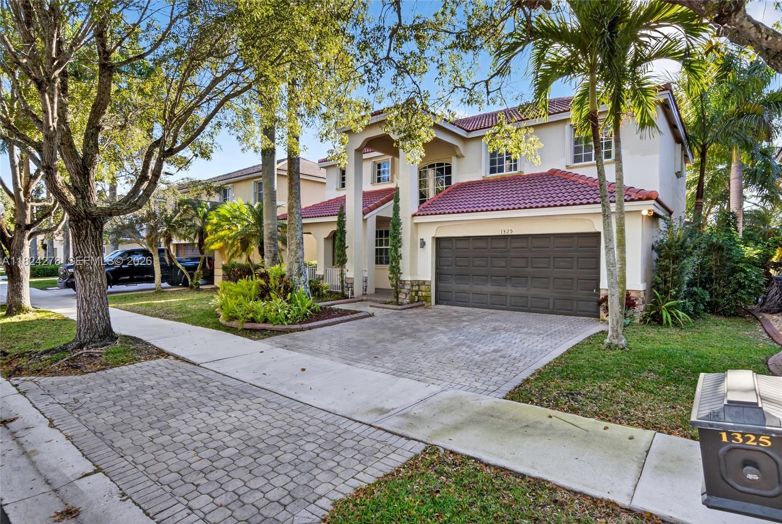 1ad5be0d-5913 1325 Chenille Cir, Weston FL 33327 — #A11824278