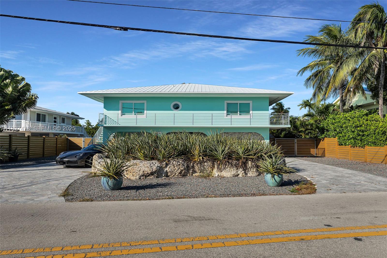 1ad5be0d-5990 232 W Seaview Dr, Duck FL 33050 — #A11827478
