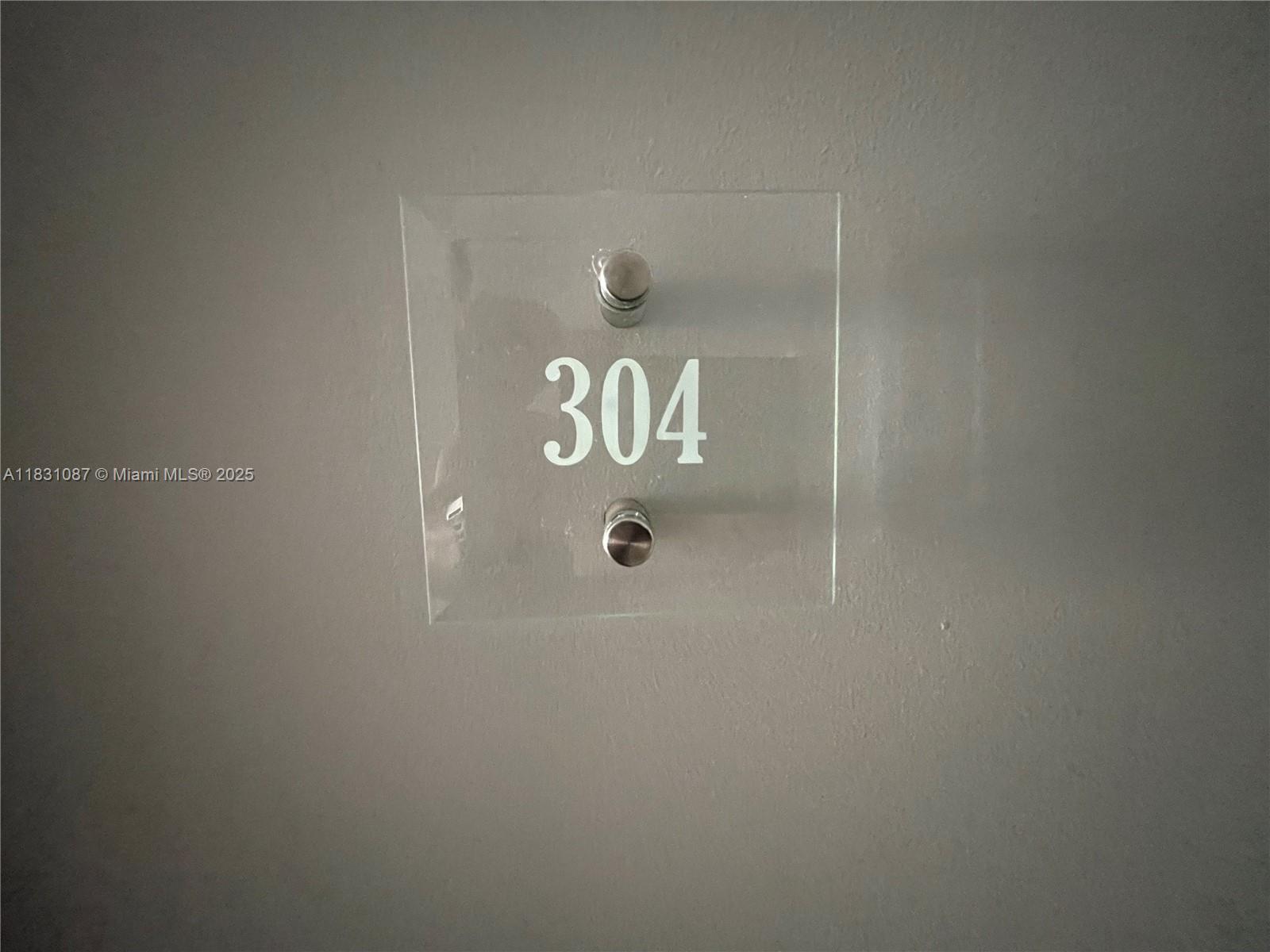 1ad5be0d-6097 20335 W Country Club Dr # 304, Aventura FL 33180 — #A11831087