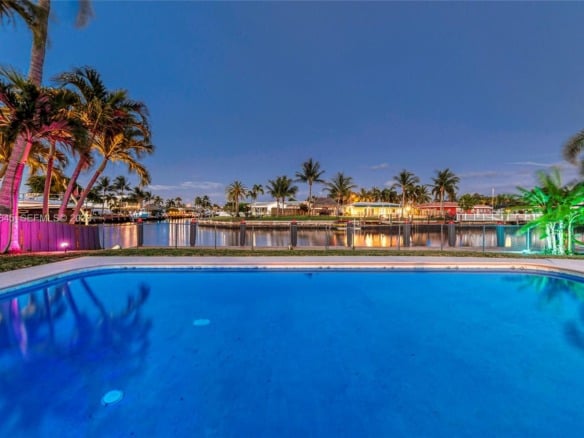 380 SE 1st Ter, Pompano Beach FL 33060 — #A11831645