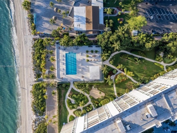 615 Ocean Dr # 6A, Key Biscayne FL 33149 — #A11832120
