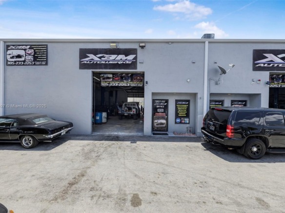 Mechanic Shop For Sale Near Tamiami Airport, Kendall FL 33186 — #A11832597