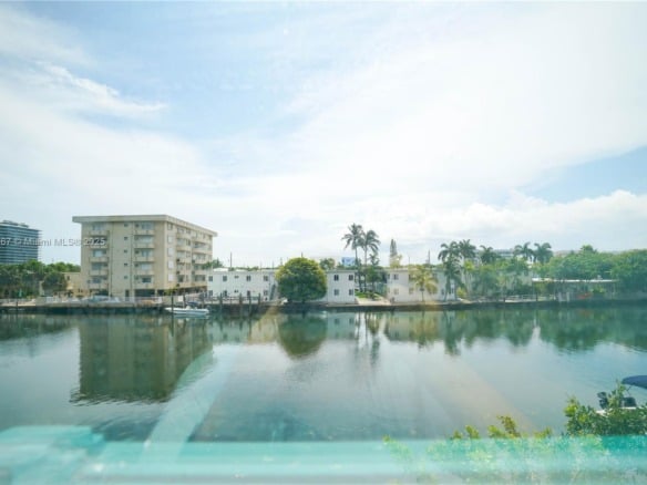 8321 Crespi Blvd, Miami Beach FL 33141 — #A11832667