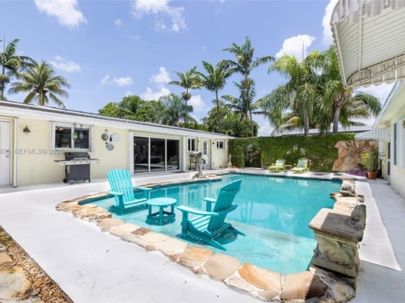 19521 SW 128th Ct, Miami FL 33177 — #A11832936