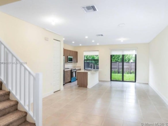 15842 NW 91 Ct # 15842, Miami Lakes FL 33018 — #A11834092