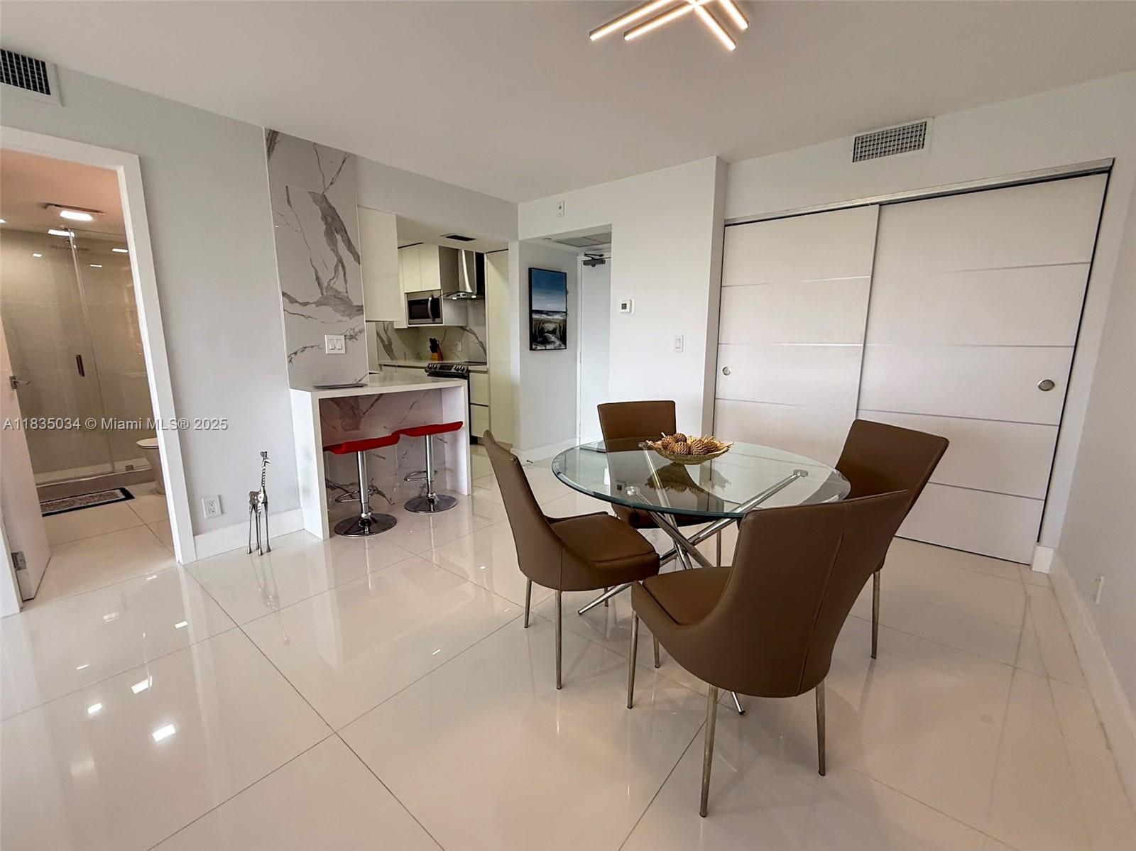 1ad5be0d-6210 20379 W Country Club Dr # 1434, Aventura FL 33180 — #A11835034