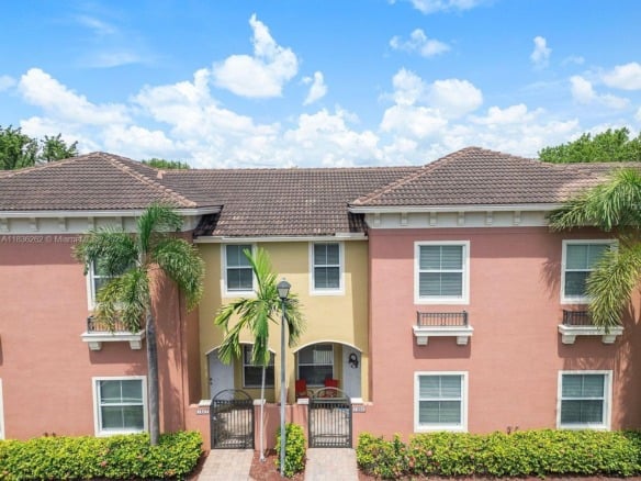 2851 W Prospect Rd # 1306, Tamarac FL 33309 — #A11836262