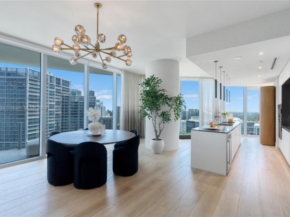 300 Biscayne Blvd way # 4707, Miami FL 33131 — #A11836334