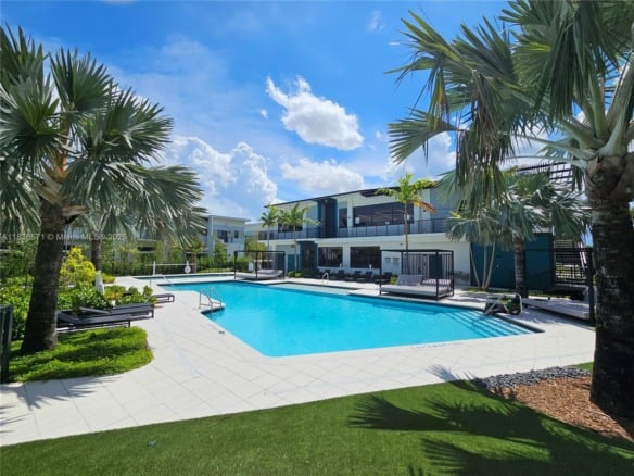 4400 Sunrise Blvd # B, Plantation FL 33317 — #A11836571
