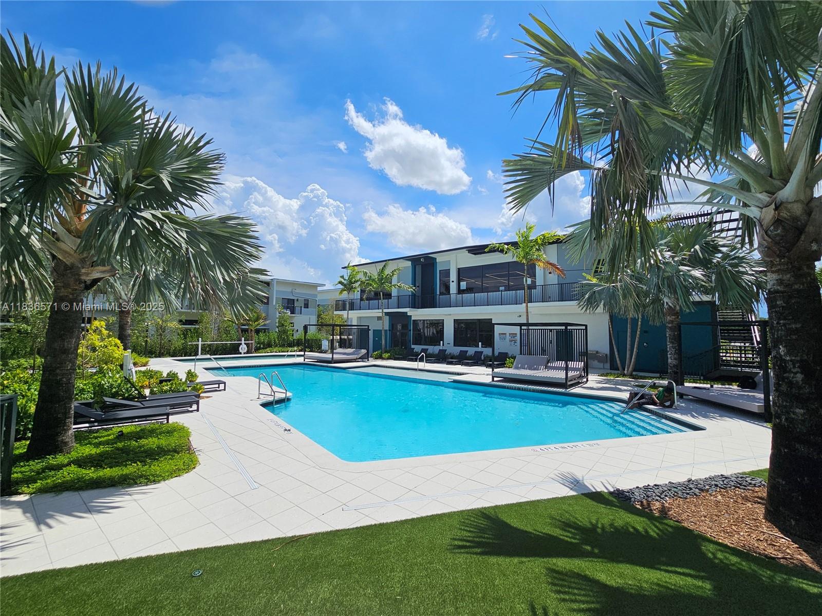 1ad5be0d-6252 4400 Sunrise Blvd # B, Plantation FL 33317 — #A11836571