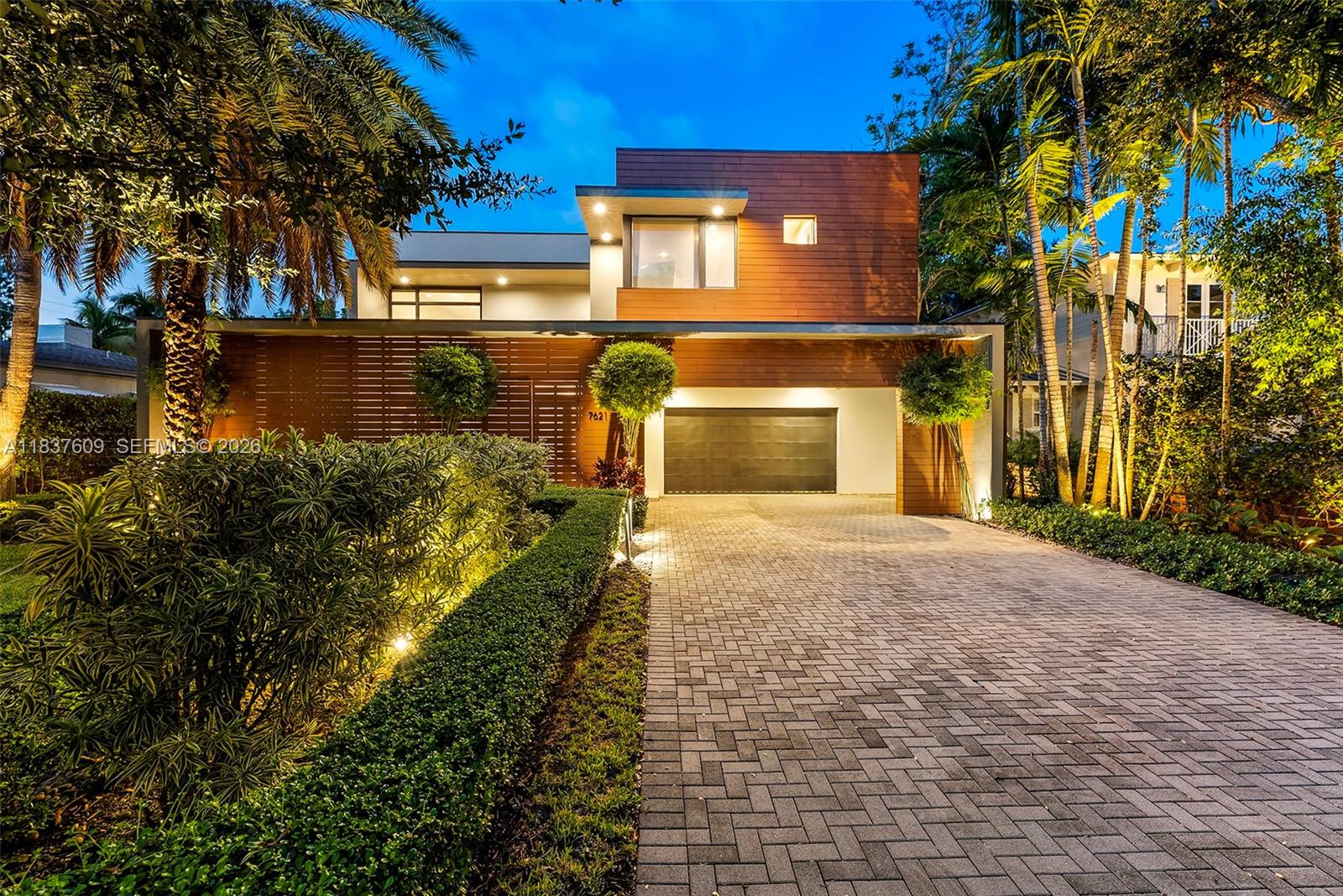 1ad5be0d-6286 7621 SW 59th Ct, South Miami FL 33143 — #A11837609