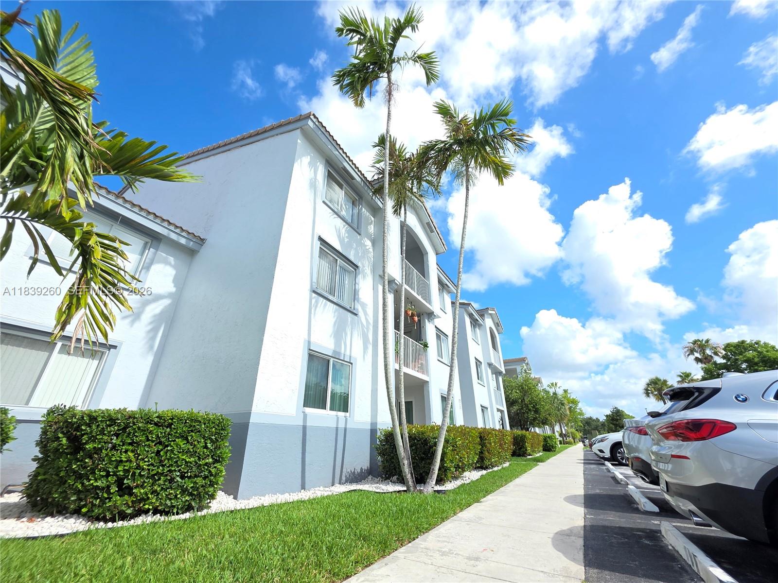 2620 S University Dr # 111, Davie FL 33328 — #A11839260
