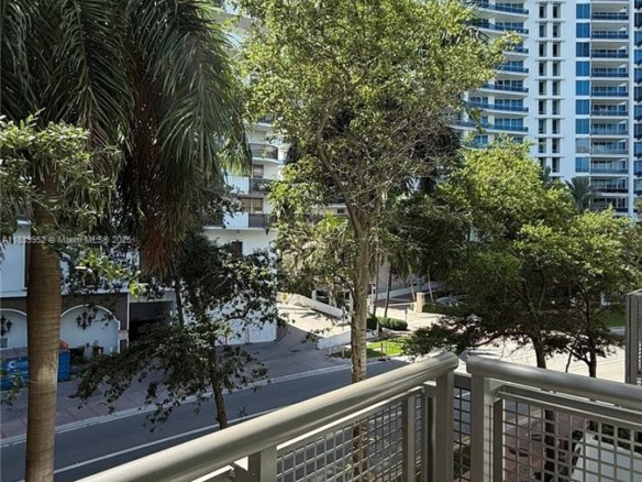 6000 Collins Ave # 323, Miami Beach FL 33140 — #A11839952