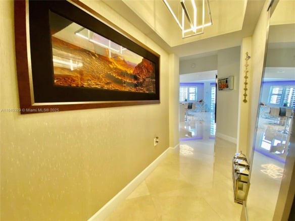 19900 E Country Club Dr # 1220, Aventura FL 33180 — #A11840329