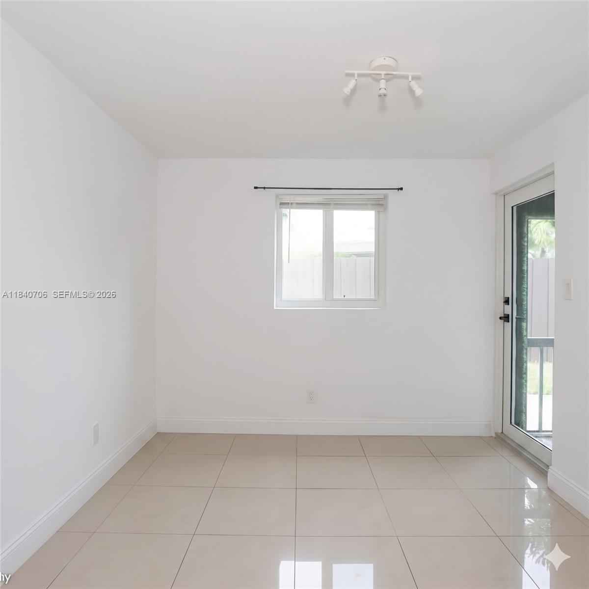 1ad5be0d-6386 5901 NE 4th Ave # 1, Oakland Park FL 33334 — #A11840706