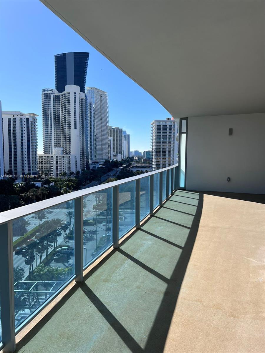 17550 Collins Ave # 1004, Sunny Isles Beach FL 33160 — #A11840735