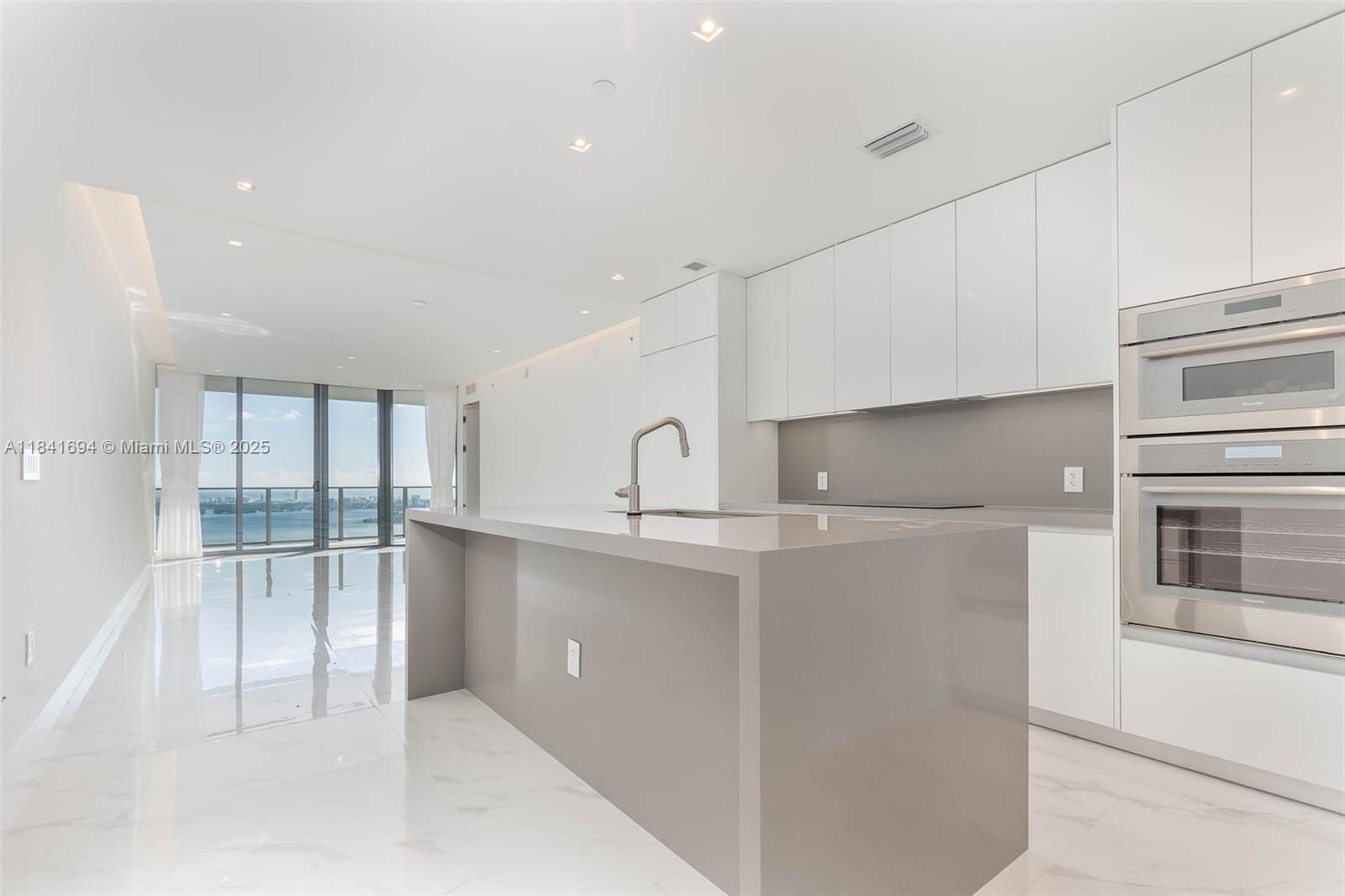 1ad5be0d-6419 700 NE 24 ST # 5005, Miami FL 33137 — #A11841694