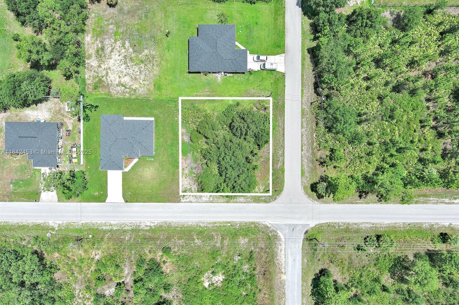 2500 E 10th St, Lehigh Acres FL 33936 — #A11842453