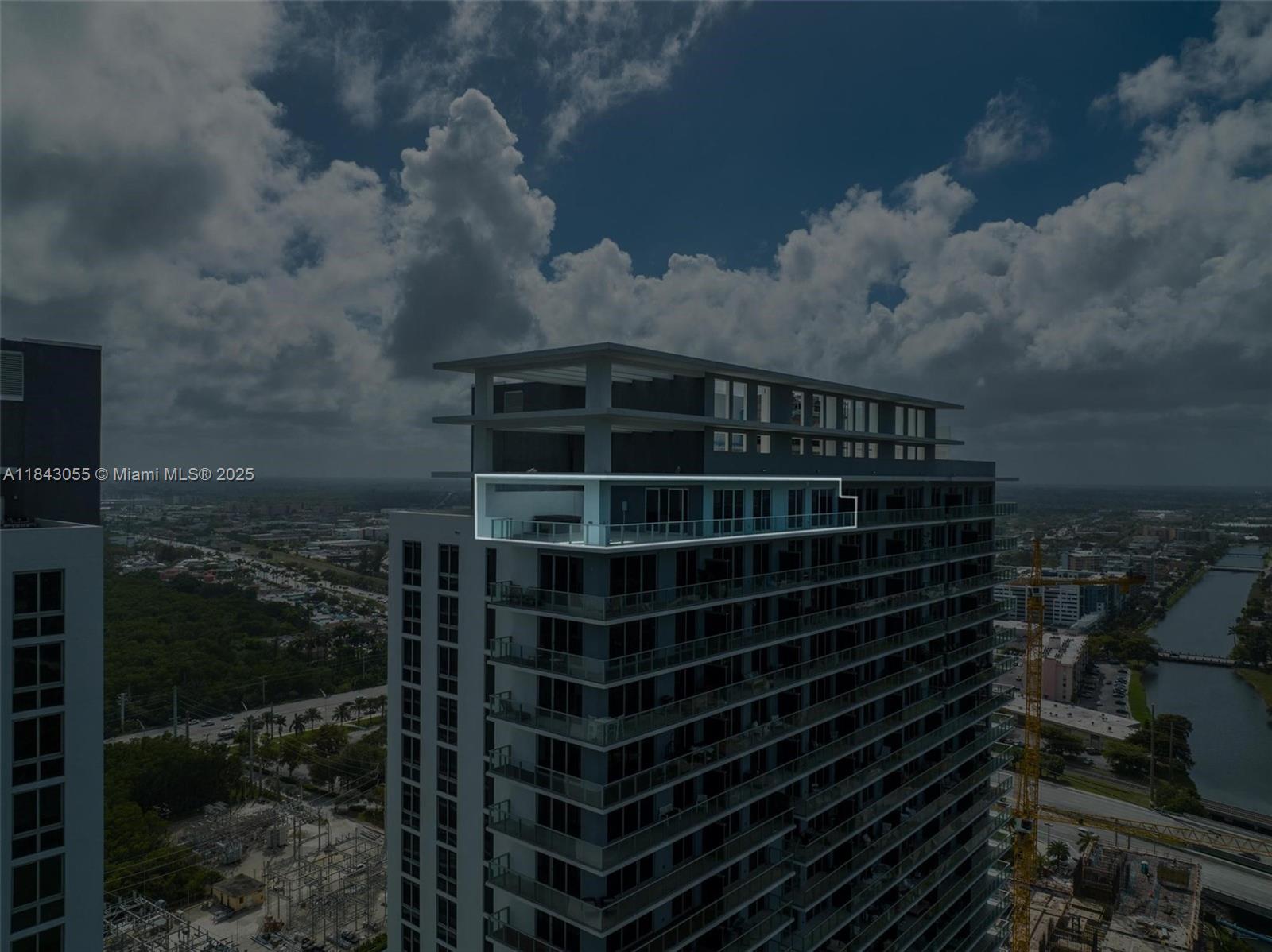 1ad5be0d-6479 16385 Biscayne Blvd # 4, North Miami Beach FL 33160 — #A11843055