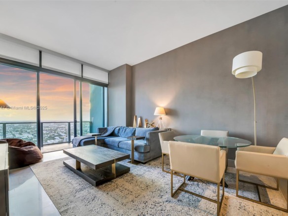 88 SW 7th St # 4006, Miami FL 33130 — #A11843147