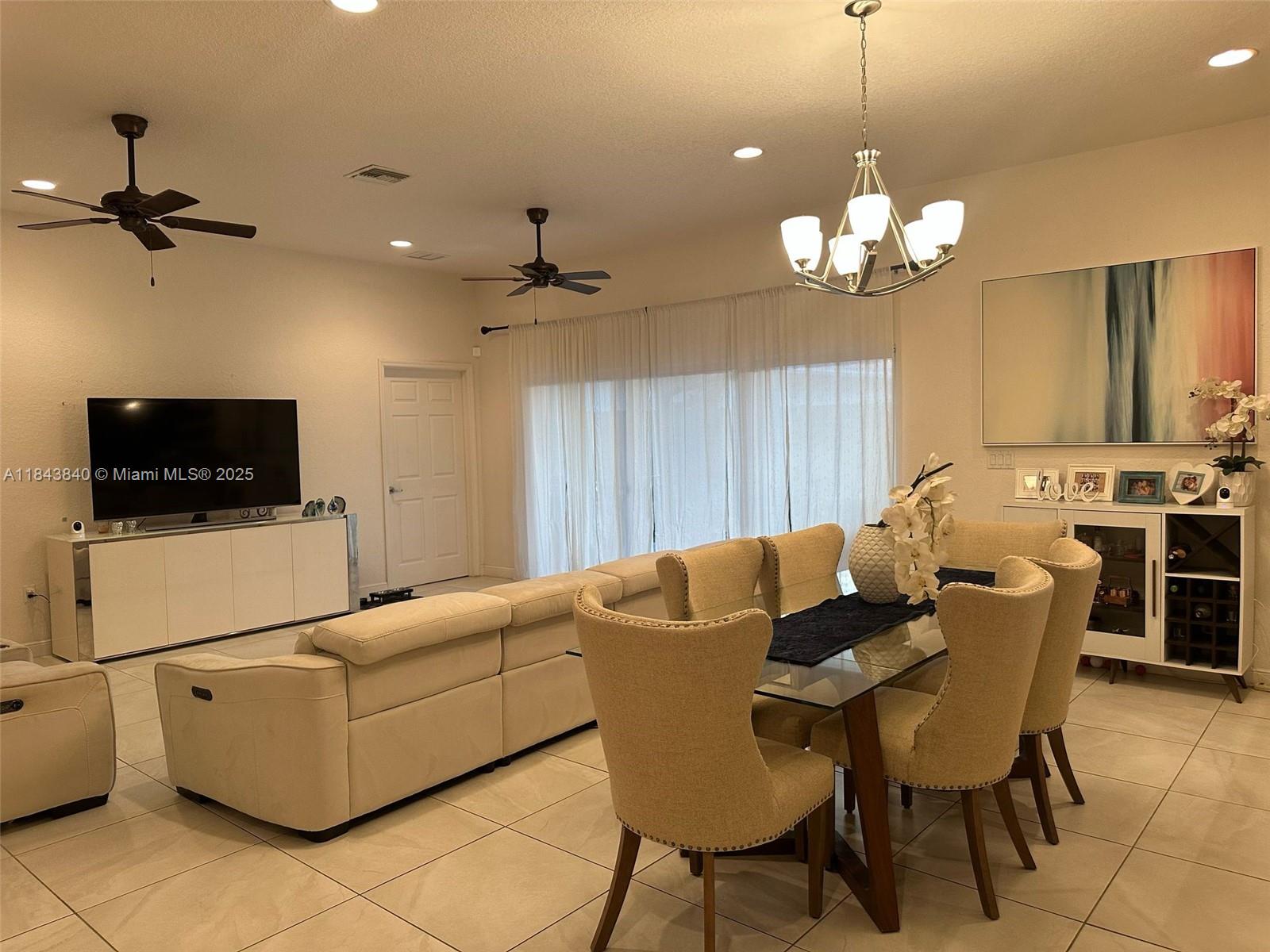 1ad5be0d-6500 210 SW 4th St # 210, Dania Beach FL 33004 — #A11843840