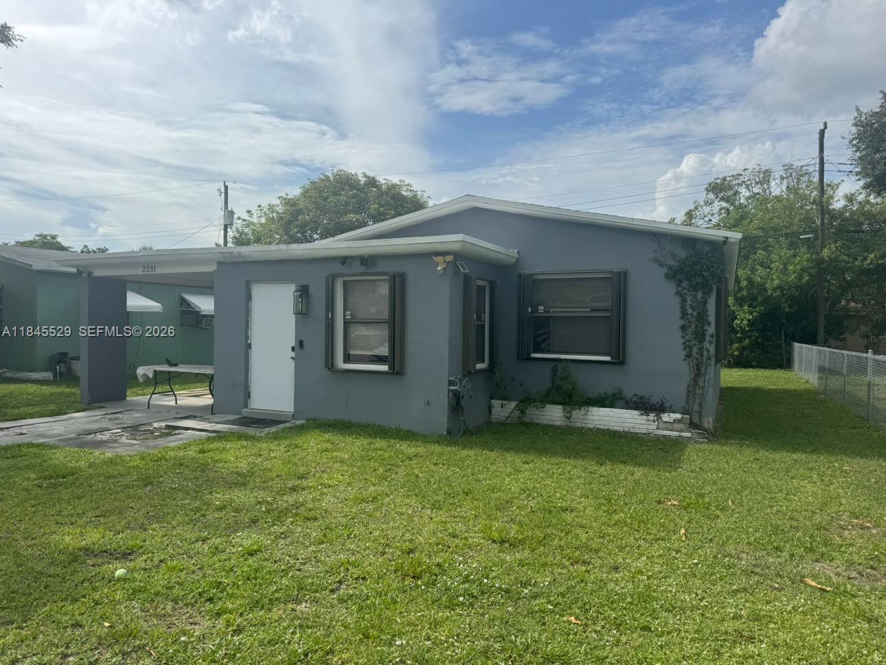 1ad5be0d-6568 2231 NW 9th Ct, Fort Lauderdale FL 33311 — #A11845529
