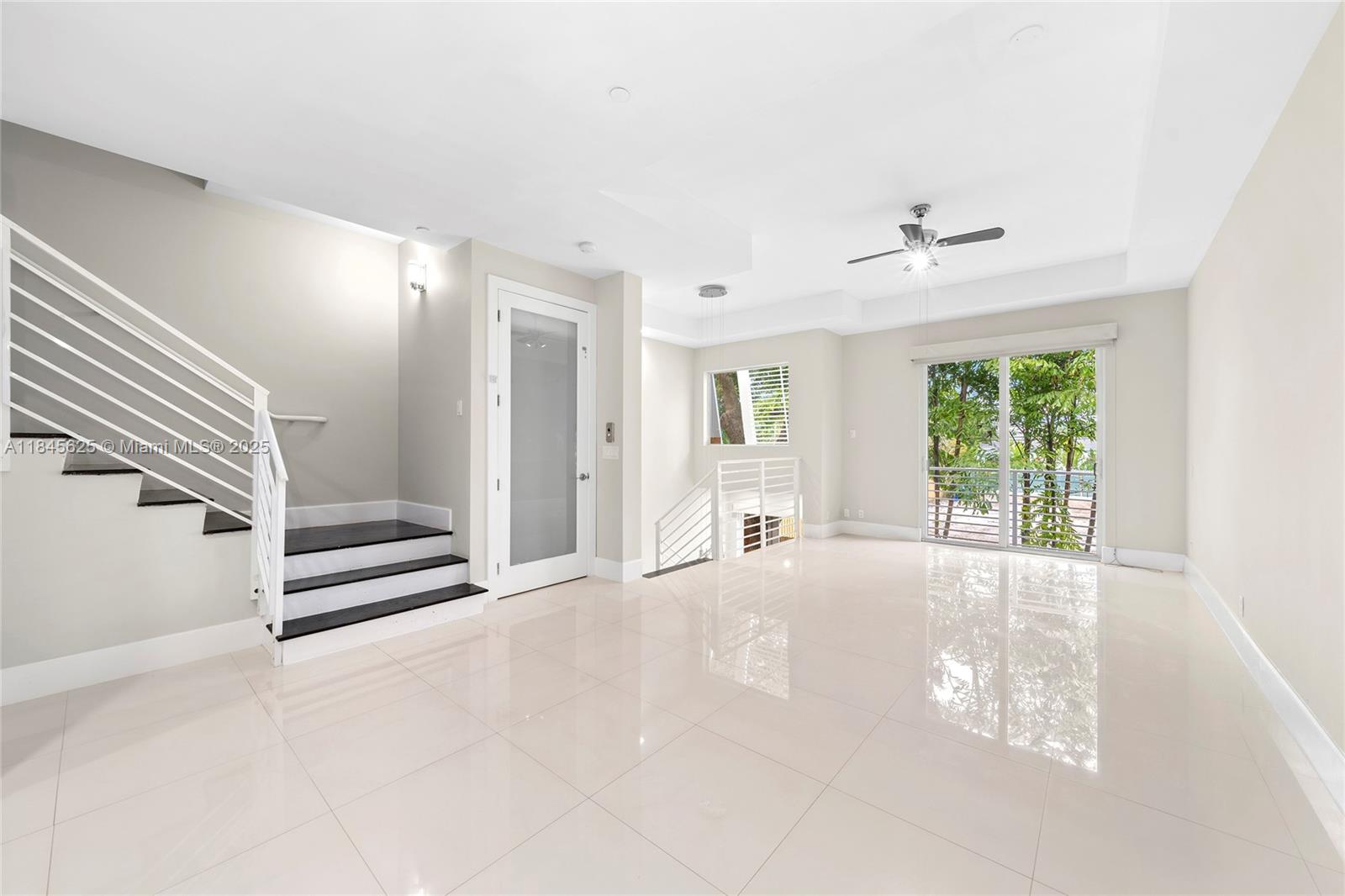 1ad5be0d-6570 811 SE 12th Ct, Fort Lauderdale FL 33316 — #A11845625
