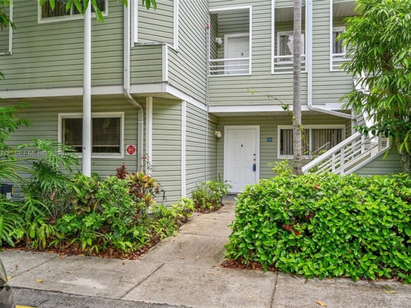 3453 NW 44th St # 107, Oakland Park FL 33309 — #A11846332