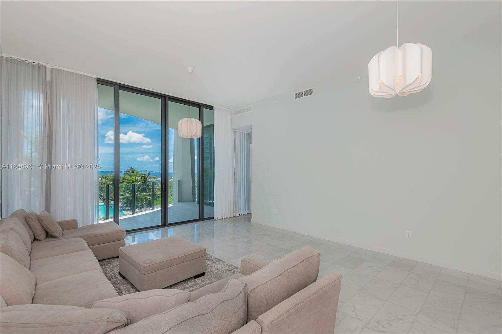 1ad5be0d-6619 2821 S Bayshore Dr # 7B, Coconut Grove FL 33133 — #A11846931