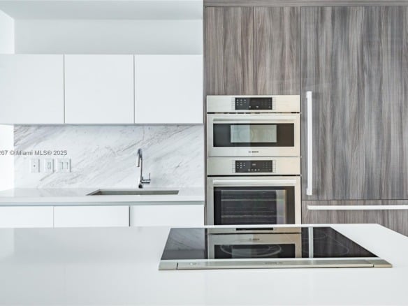 851 NE 1st Ave # 2100, Miami FL 33132 — #A11847207