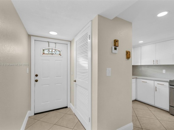681 S Hollybrook Dr # 109, Pembroke Pines FL 33025 — #A11847618