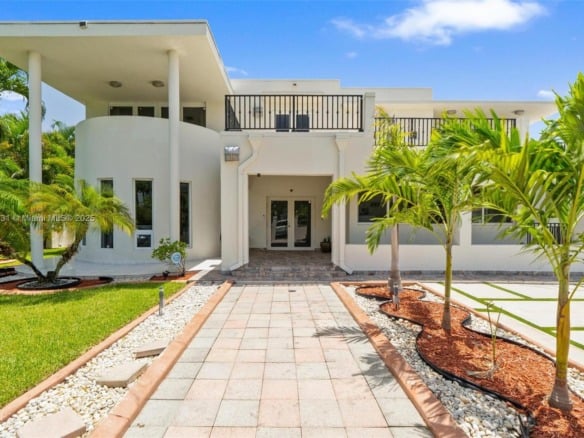 5045 SW 67th Ave, South Miami FL 33155 — #A11848231