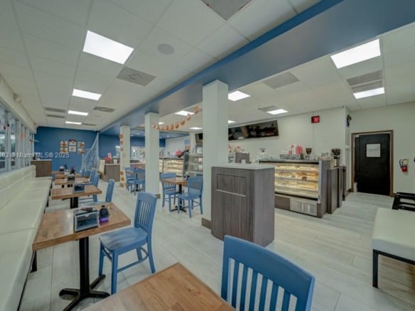 Bakery / Restaurant For Sale On Dixie HWY, Miami FL 33157 — #A11848463