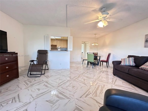 569 Fanshaw N # 569, Boca Raton FL 33434 — #A11848915
