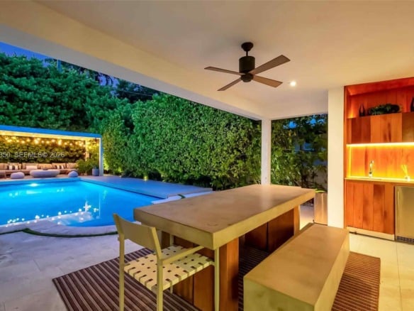 2152 Prairie Ave, Miami Beach FL 33139 — #A11849350