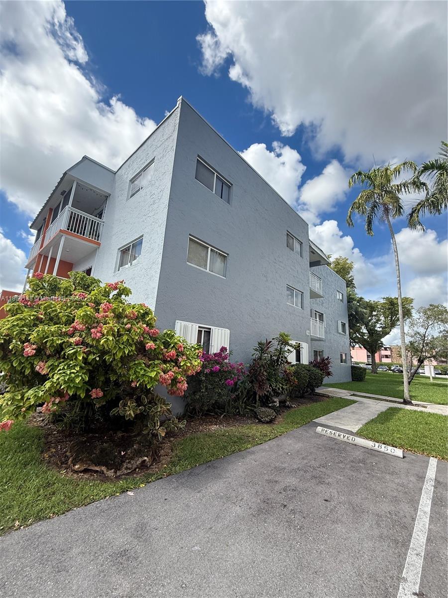 1ad5be0d-6741 11309 SW 200th St # C213, Miami FL 33157 — #A11850148