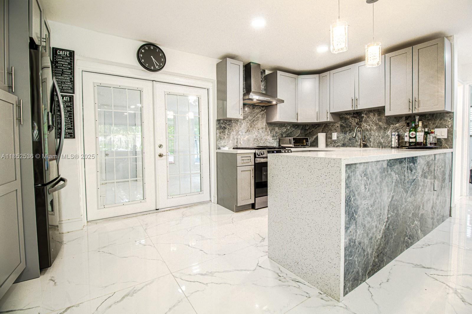 5601 SW 38th St, Davie FL 33314 — #A11852536