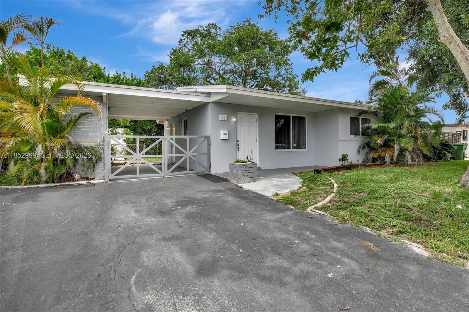 311 SW 68th Ter, Pembroke Pines FL 33023 — #A11852999