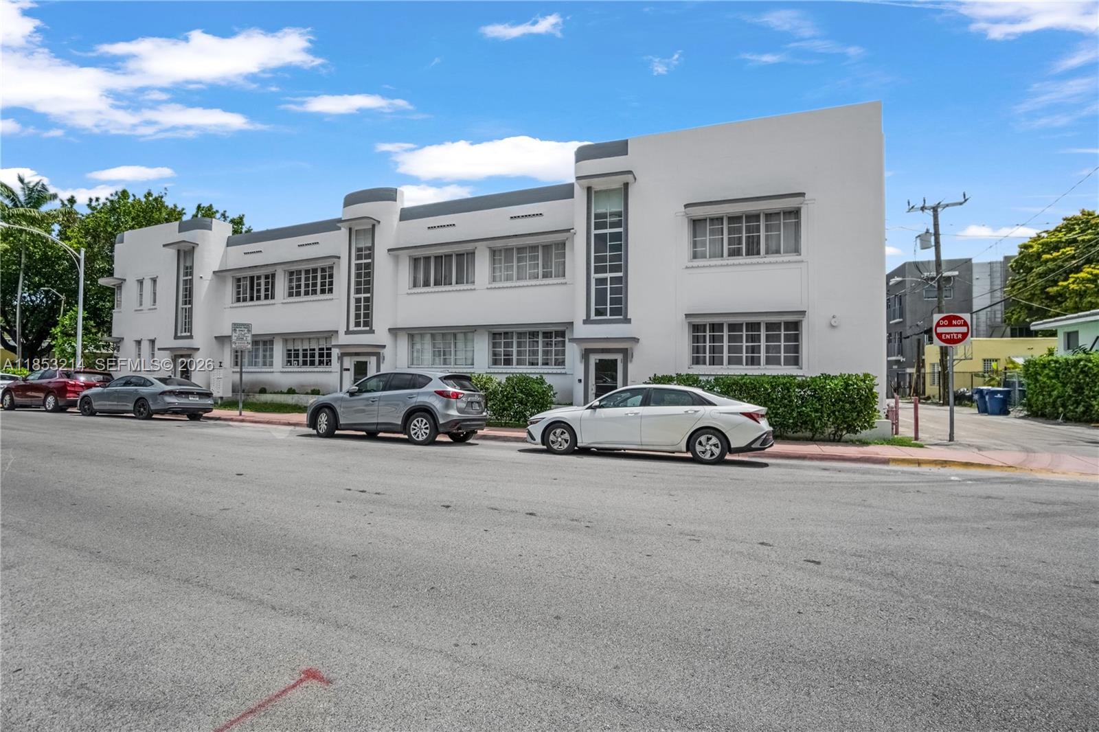 1ad5be0d-6851 810 7th St # 107, Miami Beach FL 33139 — #A11853214