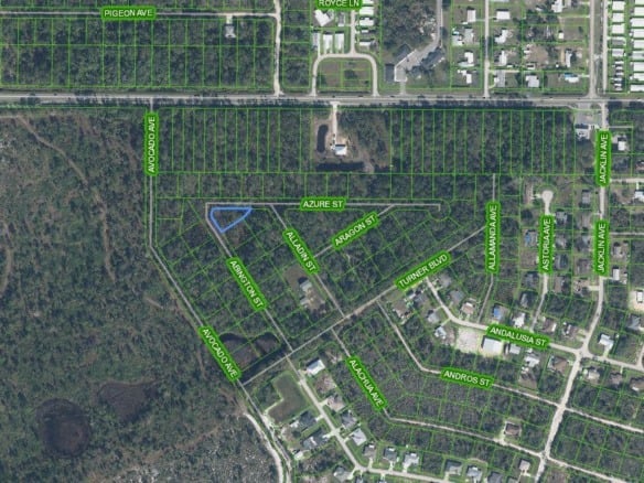 2124 Abington, Sebring FL 33875 — #A11853213