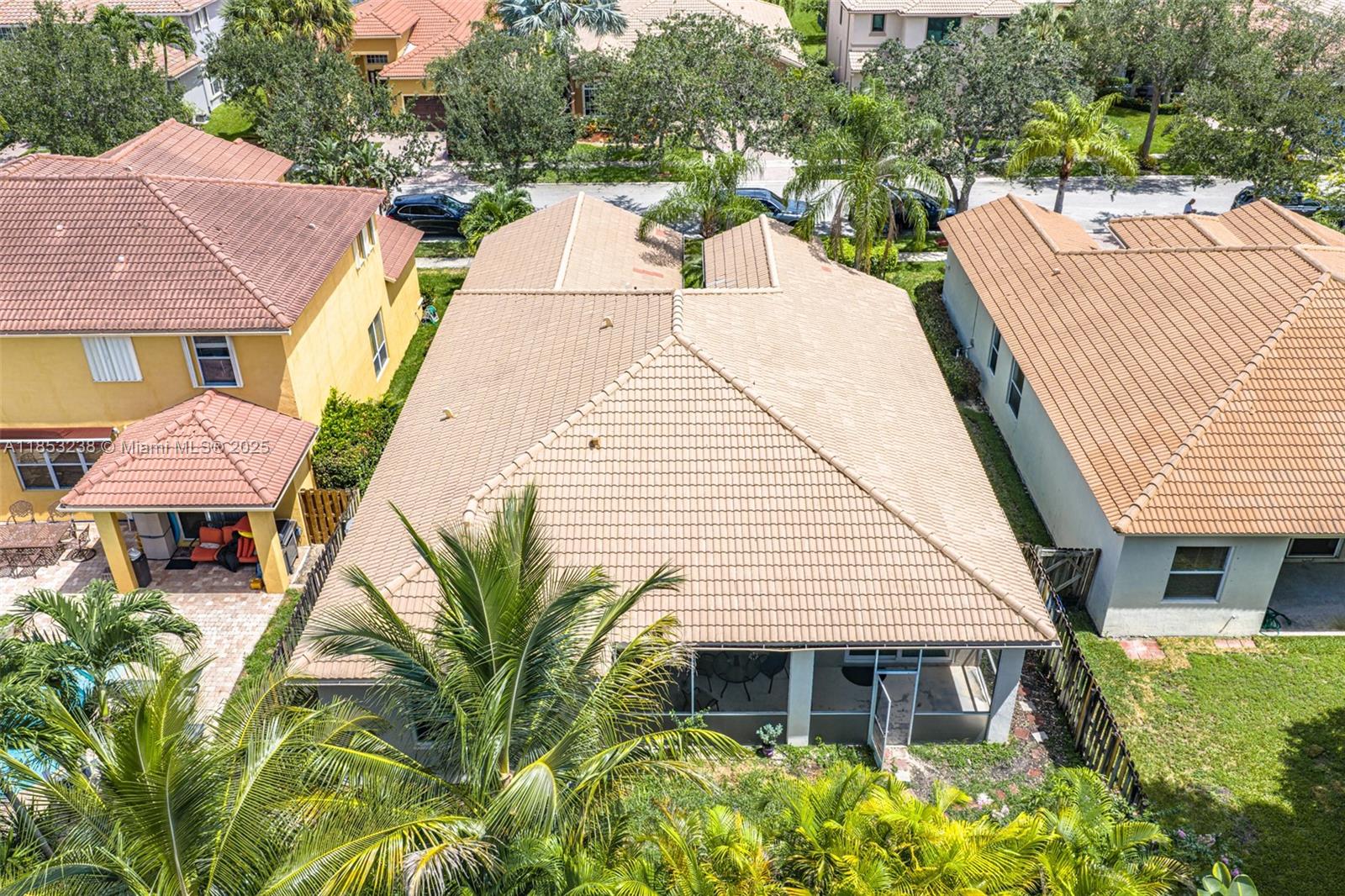 default 19138 Stonebrook St, Weston FL 33332 — #A11853238
