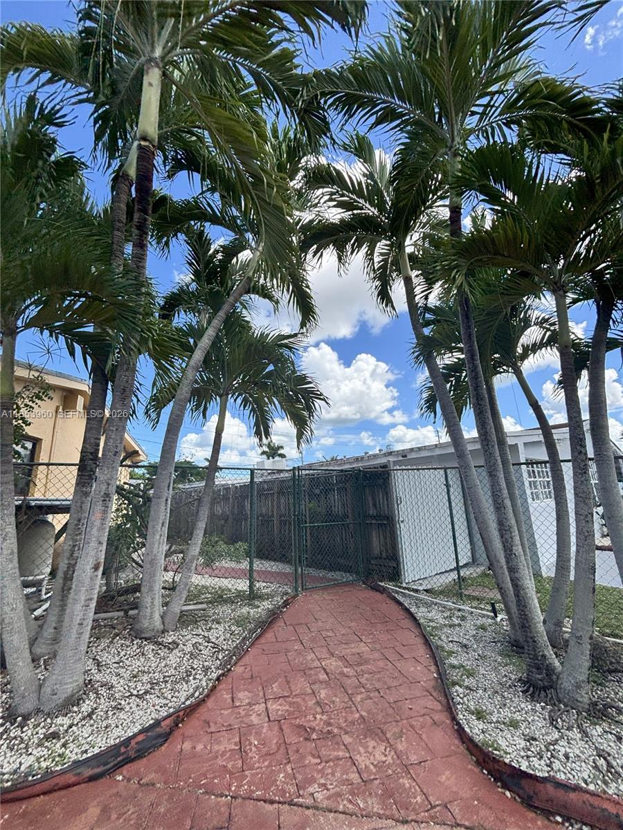 18601 SW 98th Ave, Cutler Bay FL 33157 — #A11853960