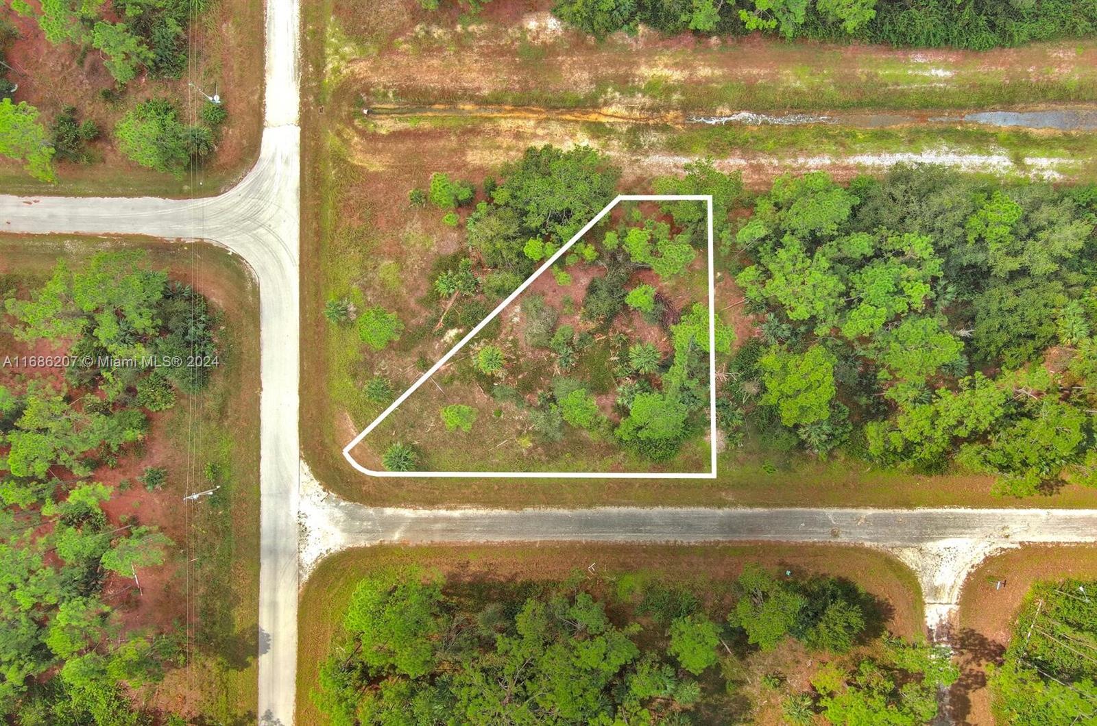 1ad5be0d-690 158 Nagel Ave S, Lehigh Acres FL 33974 — #A11686207